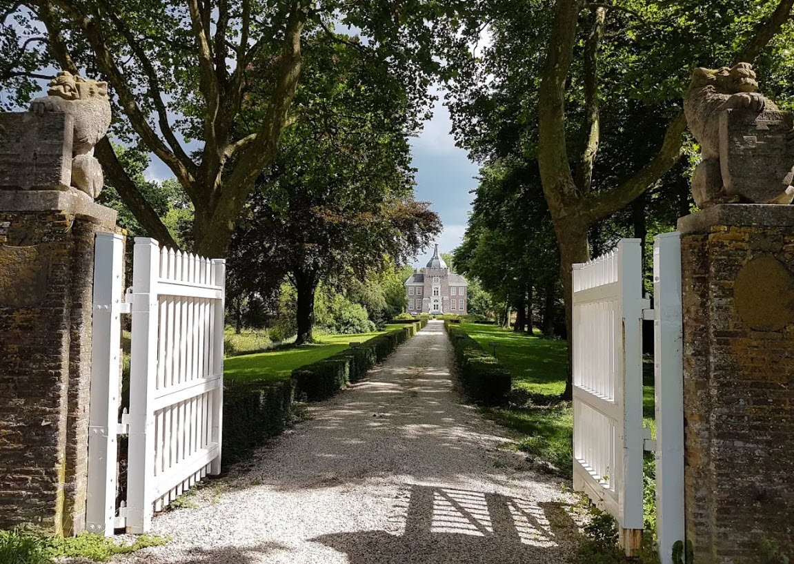 Kasteel Heukelum, Netherlands